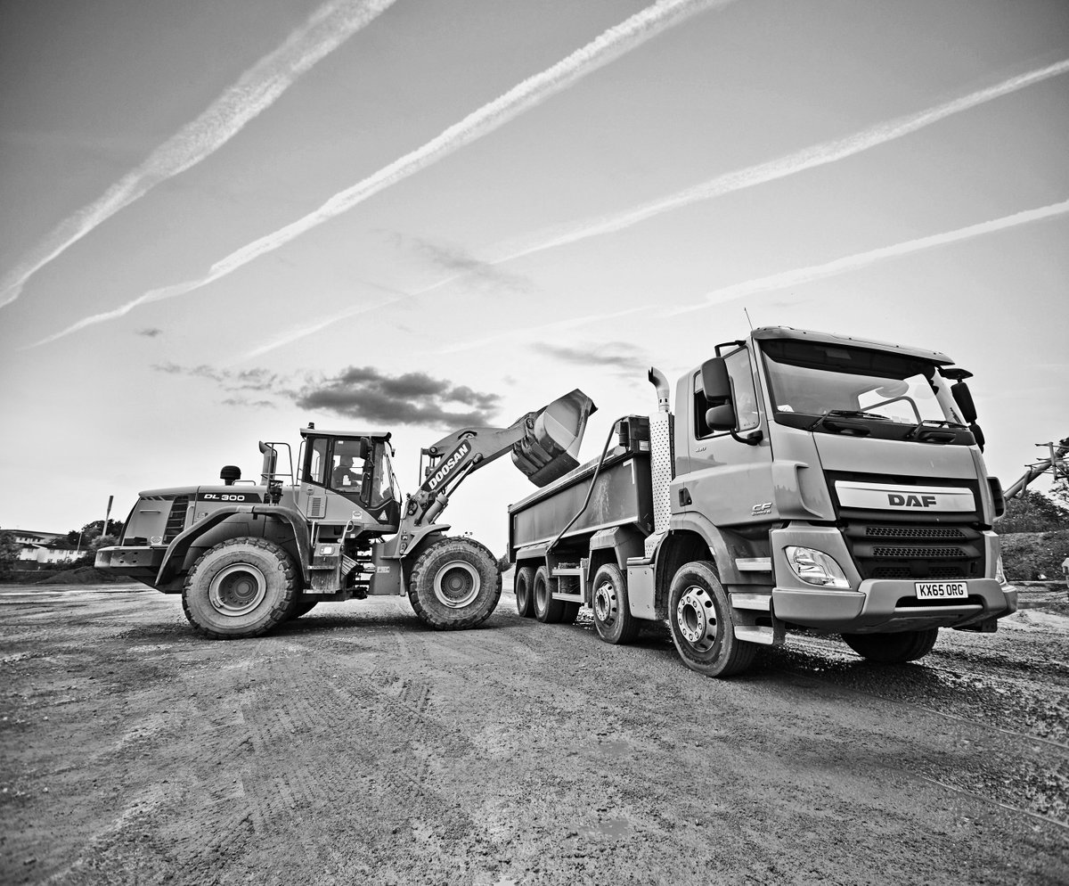 CALLING tipper hauliers in #SouthWales & #WestWales! With a strong start to 2018 #GRSStoneSupplies has #haulage opportunities! Call Joe 01275 394153 for #aggregates & #muckaway work in #Carmarthenshire #Glamorgan #Monmouthshire #Pembrokeshire grsstonesupplies.co.uk #WeGoBeyond