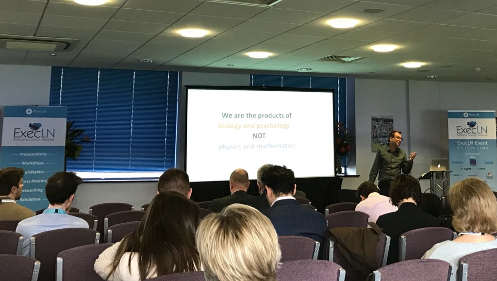 leorfranks's tweet image. Fascinating insight into the art of storytelling in marketing from @TaswellHill at #ExecLN CMO event this morning.