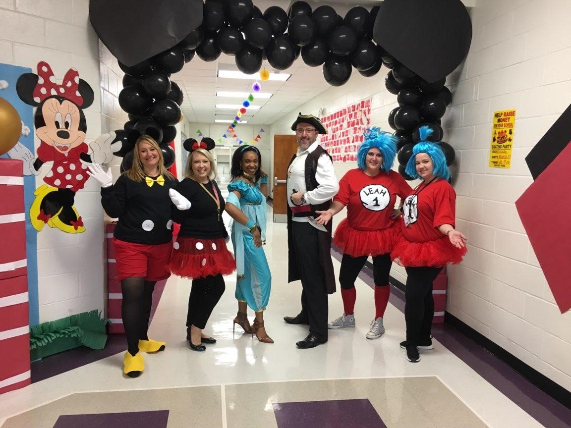 HES_HCS's tweet photo. Tonight is the Night! Disney Curriculum Night starts at 6PM and our  school has transformed into Disneyworld!!! Don't miss free learning materials to take home, tours of our school, and an overview of how we personalize learning for each child! Come GROW with us! #ensuringsuccess https://t.co/UkEeH5raoX