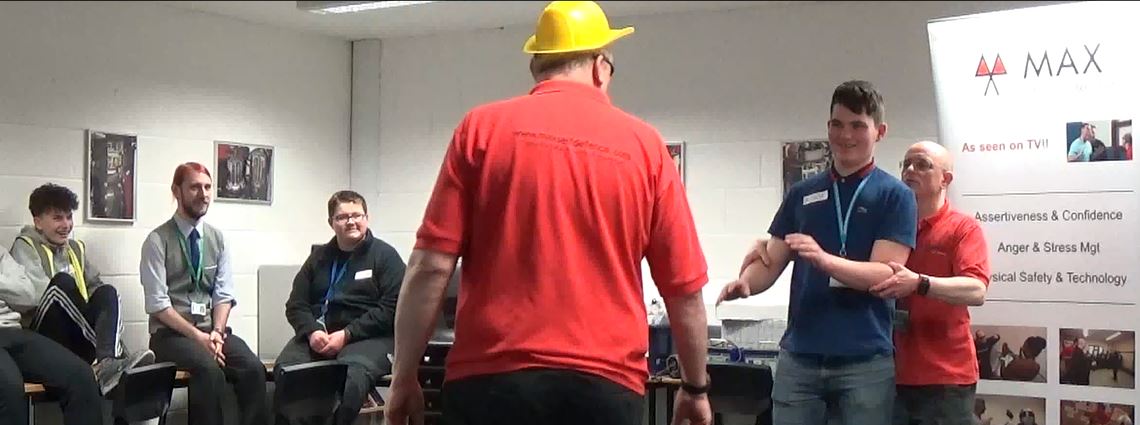 TheMADMAXMAN's tweet photo. Some great pics from yesterday putting construction students through their paces and #MPowering them to keep their cool under pressure #assertiveness #keepyourcool https://t.co/C6VofJGuSG