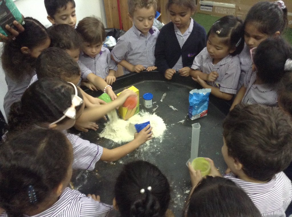 science_sbs's tweet photo. Best way to teach physical changes to young children is by proving them with the opportunity to investigate and explore for themselves. Science in FS2. @FS1_SBS @SafaBritishSch @VPSafaBritish @FS2_SBS @science_sbs @KHDA https://t.co/DTIciPn8Gt