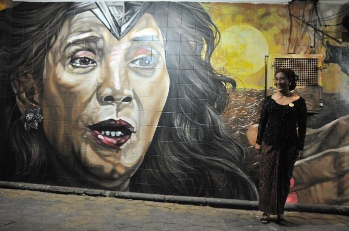 To every woman, Selamat Hari Perempuan; mari mulai melupakan handicap kita karena kita wanita. Mari mulai mengingat kelebihan dan kesetaraan kita sebagai wanita💐💐💐💐