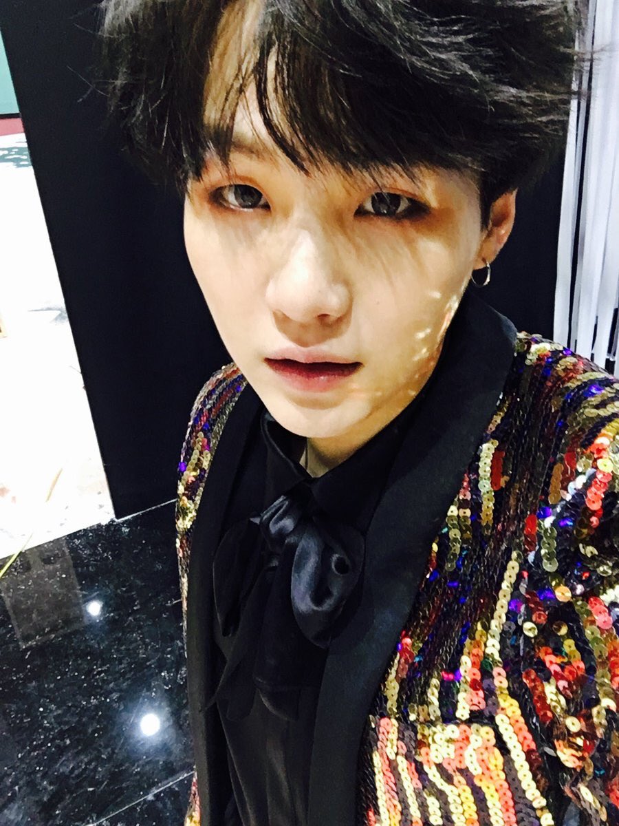 LaymirA's tweet photo. Forever the best! 음악은 당신의 세계입니다. 원하는 것을 만들어보세요.
#GeniusYoongiDay #SUGA #MinYoonGi #HappyBirthday https://t.co/LSfgGwUWWc