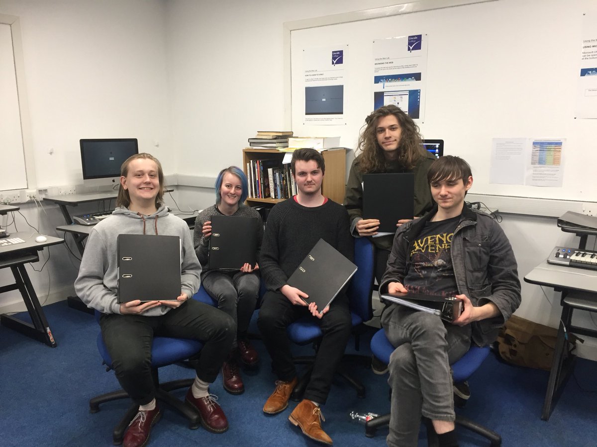 Unit 12 research interim submission day! @UAL @lincoln_college #studentprogress #ualmusic #musicstudents #popularmusic #festudy #furthereducation #yeartwomusic #lincolncollegemusic