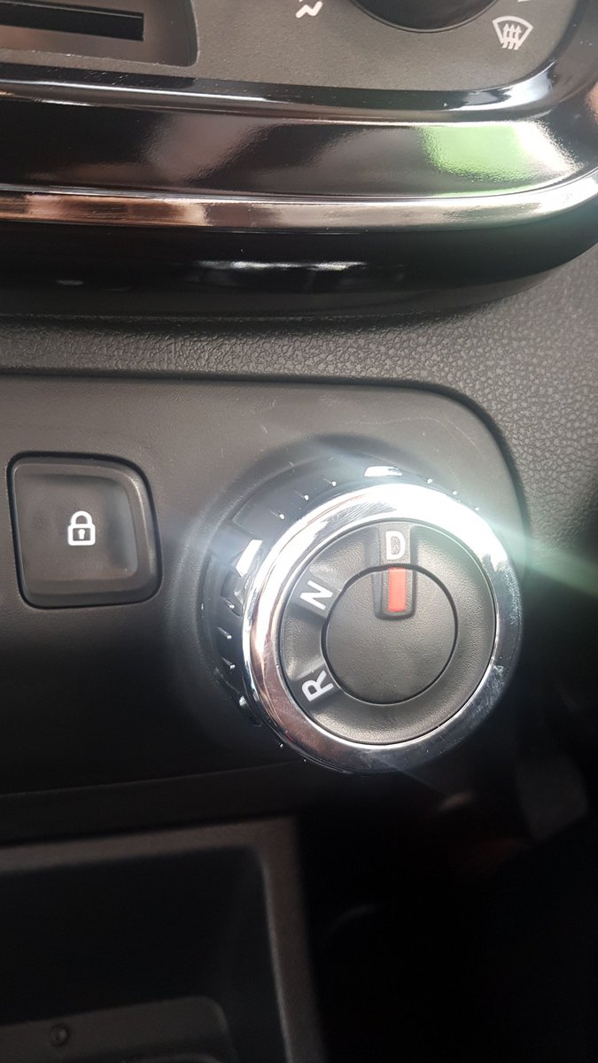 Driving the new <a href="/renault_sa/">Renault South Africa</a> #Kwid AMT in Cape Town - Not a conventional auto nor a CVT box...