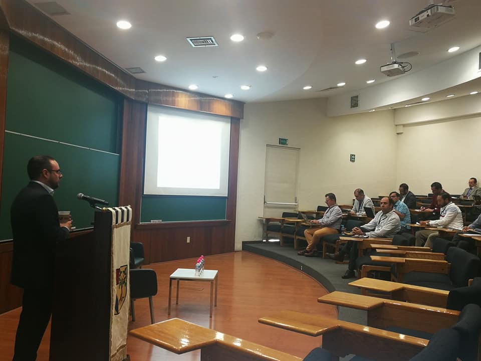 VentureAcademy_'s tweet photo. Arrancamos el programa de Ángeles Inversionistas Guadalajara. 
Luis F. Treviño Managing Director de Beamonte Investements nos acompaña en "Introducción al mundo de la Inversión" @Spark_upgdl 
#GDL #ANGELINVESTORS  👼 https://t.co/ab6zdaOS9S