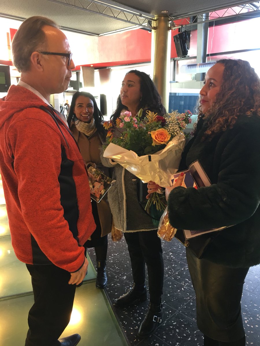 Consortium_v_I's tweet photo. De winnaars van de MBO Talks prijs (reis naar Sistri Levante de Crea Conferentie 2019) zijn Naomi Rijke @roctop1 en Ester Scholten @rocnijmegen Gefeliciteerd! Mede aangeboden door @consortiumbo https://t.co/qQrCf0soHF