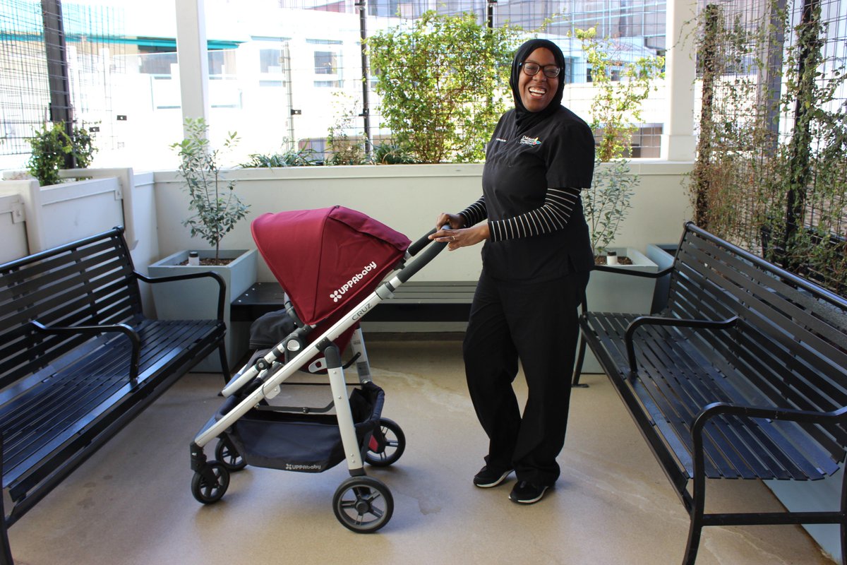 UPPAbaby's tweet photo. We are so proud to be supporting @ChildrensLA! Our #UbCRUZ donation helps provide safe transport for the patients navigating around the hospital - from sharing meals together in the café to playroom visits for game time, and everywhere in between. #UPPAbabyGivesBack💙☺️ https://t.co/MbrpzuEC4p