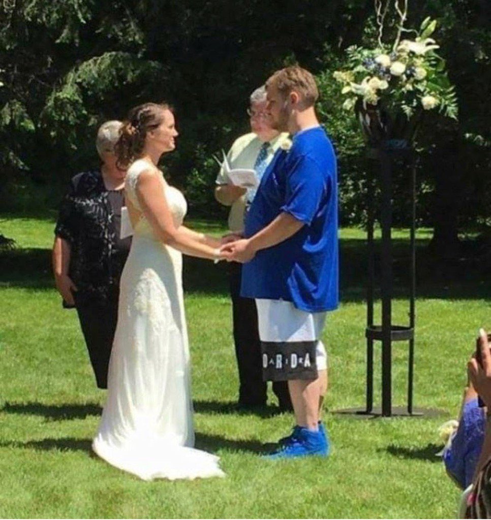 Would you let your husband wear this to your big day? 😧😂 

- CM