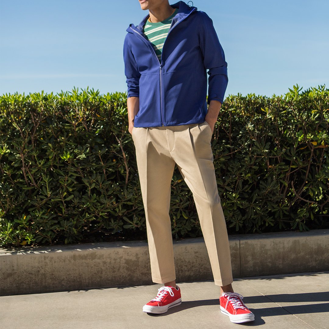 Uniqlo Canada on X: Dressed up or down, our versatile Men's