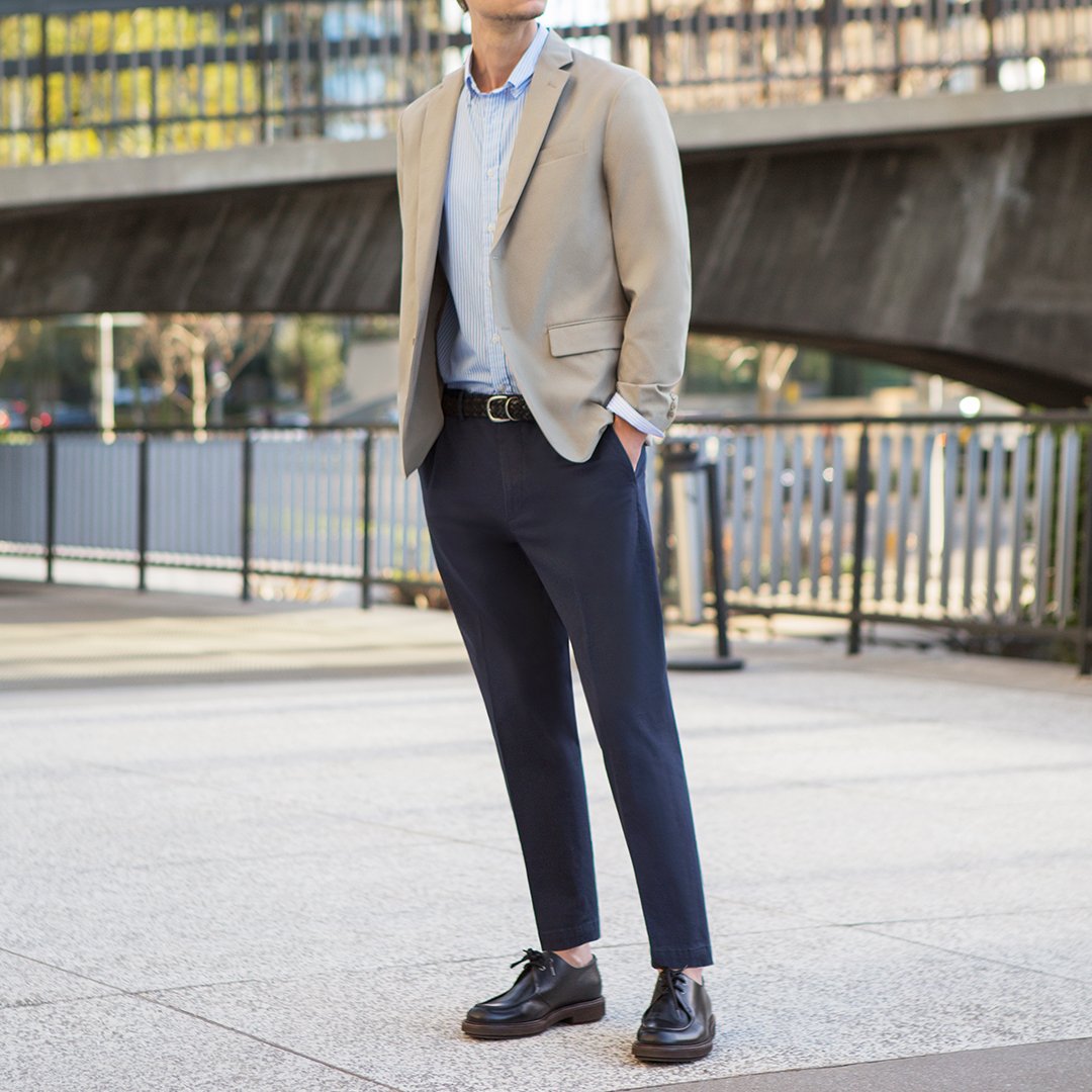 Uniqlo Canada on X: Dressed up or down, our versatile Men's Relaxed Ankle  Pants have a stretchy, elasticated waist for an all-day comfortable fit.  #uniqlo #uniqlocanada #anklepants  / X