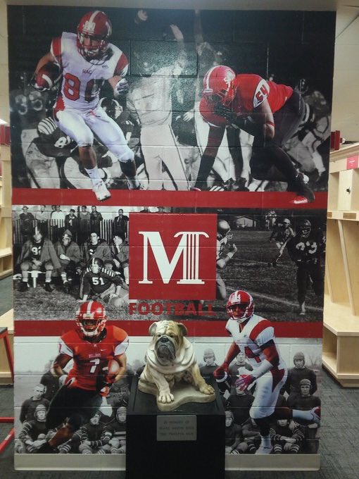 Ezzard23's tweet photo. Blessed to receive an offer from McPherson College! 🐶 @MAC_Bulldogs @CoachKinch https://t.co/V5UAx0C5JX