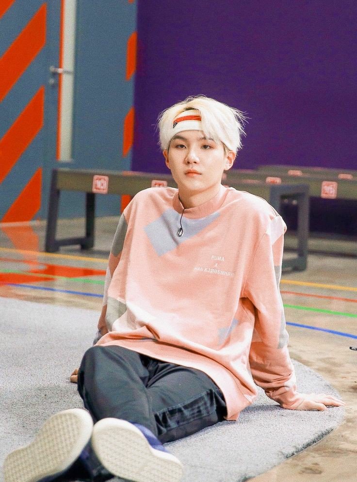 Deniz2503's tweet photo. #GeniusYoongiDay https://t.co/595xbG0ryf