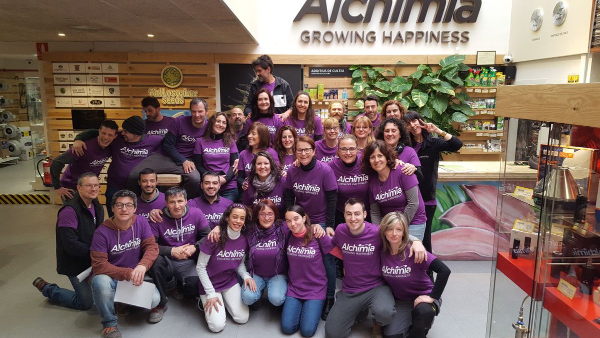 PhiloSeeds's tweet photo. En @alchimiaGrow y @PhiloSeeds, hoy se para. Y no pedimos paridad ni equiparación de sueldo, porque de eso, afortunadamente ya gozamos. Pero hay muchas, demasiadas mujeres que NO.
Por ellas, por todas.
#DiaDeLaMujer https://t.co/6ndHcoVC7i