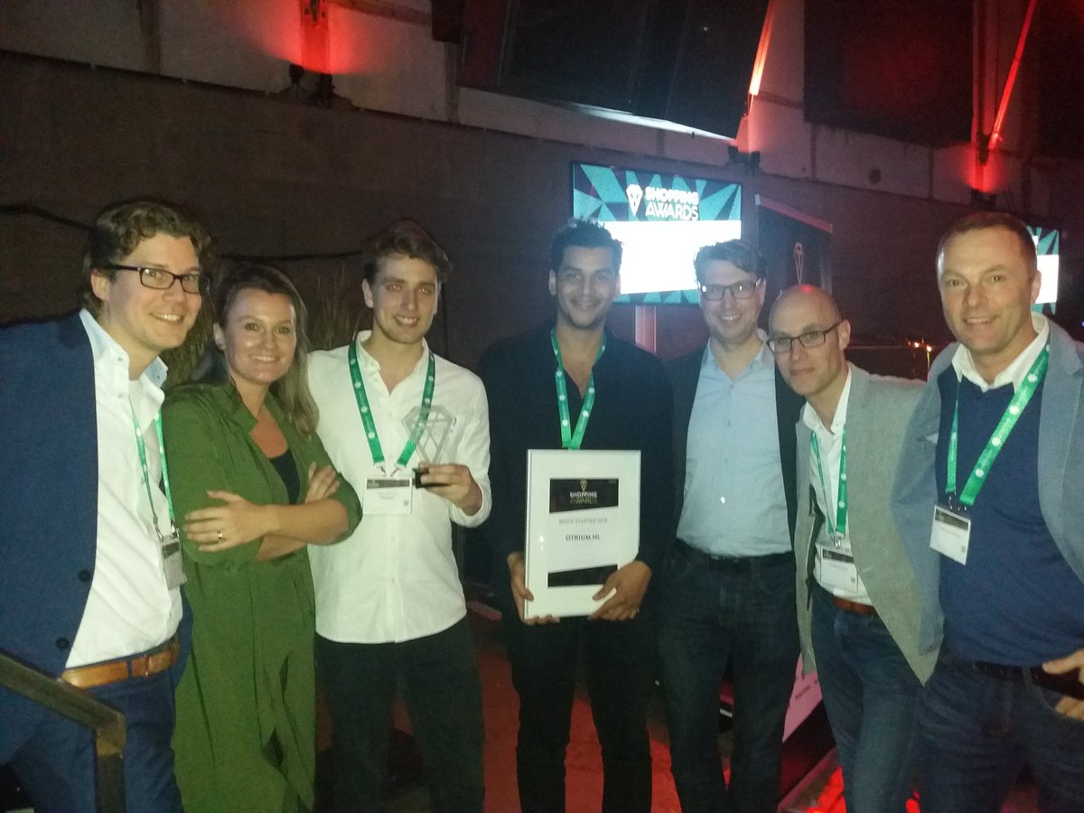 marijehovestad's tweet photo. Gefeliciteerd Max Klijnstra Milan Daniels #Otrium met het winnen van de @shoppingawards XS namens de jury !!! @jweltevreden @dirkjanvis  @Emerce @KvK_NL @HvA @Thuiswinkelorg @ShopTomorrow #shoppingawardsxs https://t.co/y8HNC2u3G2