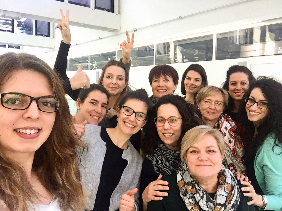 Helsana Frauen Power! Wir wünschen euch einen schönen Frauentag! #InternationalerFrauentag