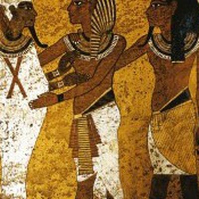"The Pharao's Staff" rom the #history #podcast archives. buff.ly/2I5bs8N Again a limb goes missing on <a href="/derbuddler/">DerBuddler@bsky.social</a> 's the Secret Cabinet.  This time: an important bit of pharao Tutankhamun. Or was it even gone?  #Egypt #pharaoh #Tutankhamun <a href="/der_buddler/">The Secret Cabinet</a>
