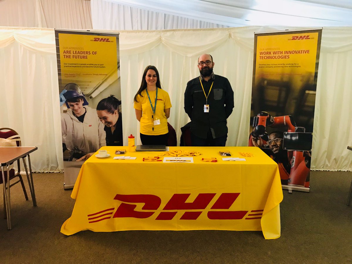 DHLjobs's tweet photo. Steve and Charlotte from the Apprenticeship Team are in Lincolnshire today talking to Year 12 students about #Apprenticeships at #DHL #NAW2018 #WorksForMe #inspringfutures #linchigher https://t.co/DmQhX55sRU