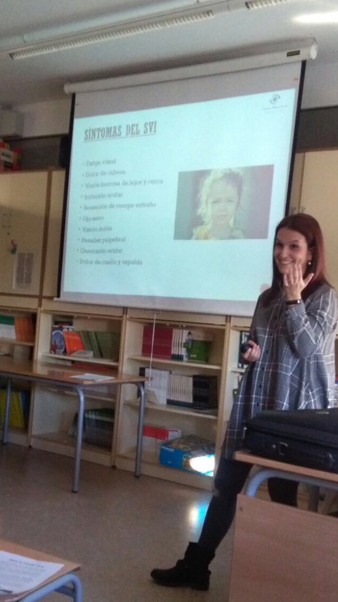 OptometristaH's tweet photo. Gracias al programa Nereu otra vez más por confiar en mí. 

Una tarde fantástica dando formación e información a padres sobre el uso de dispositivos electrónicos en edad infantil y juvenil en el colegio de Bellpuig. Compartiendo experiencias.

https://t.co/AbnomotNcO https://t.co/eqv7sFpJ4i