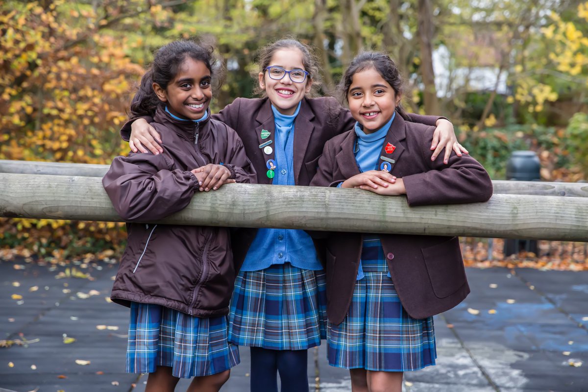 Happy #internationalwomensday2018 from <a href="/StHildasBushey/">St Hilda's Bushey</a> #StHildasCentenary #100YearsOfEducatingGirls #DareToBeRemarkable
