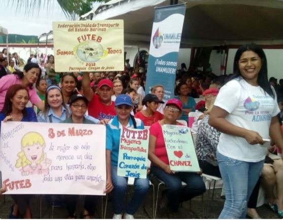 Futebbarinas's tweet photo. #DiaInternacionalDeLaMujer luchadoras de la patria por ustedes somos y estamos gracias por su fortaleza revolucionaria https://t.co/99KqDahWwg