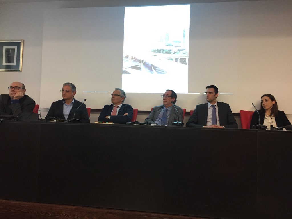 jvaqgar's tweet photo. Taller de Cambio Climático en AEMET. Un tema esencial. https://t.co/GX8VEEFLb2