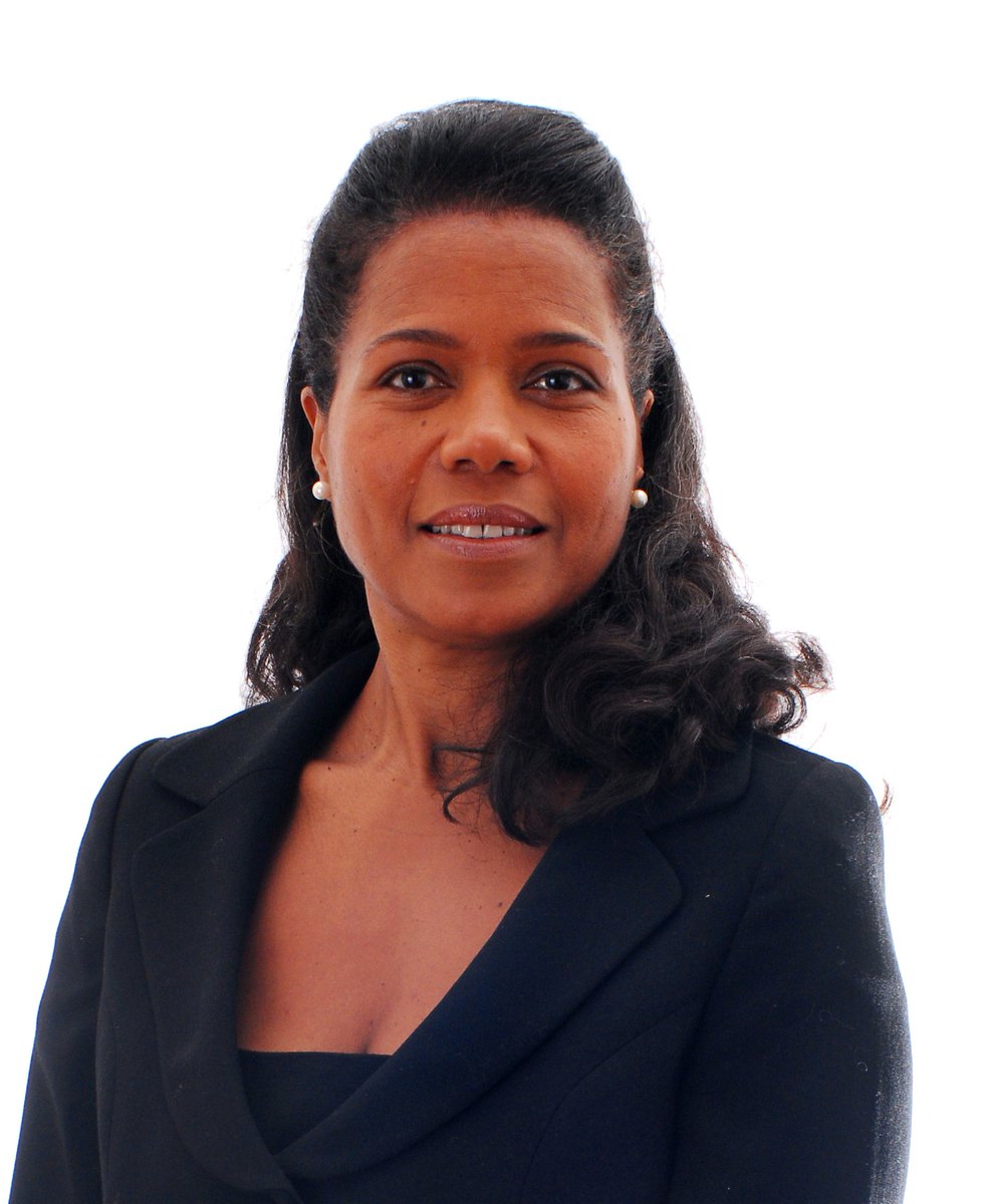 fulhamscalphair's tweet photo. An inspiring woman started the Fulham Scalp and Hair Clinic in 2010 from her hunger for scientific knowledge and her passion to help others. With no outside investment and sheer drive that same clinic has now helped hundreds of patients across Europe and Africa. #IWD2018 https://t.co/LT68fG0b9Z