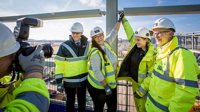 Our apprentices are flying high <a href="/manairport/">Manchester Airport</a>. On #IWD2018, we hear from Holleeann Walker and Elektra Politis, the first of 150 #apprentices to join the #MANTP team #PressforProgress #internationalwomensday #ApprenticeshipsWork #NAW2018 #Womanchester 

infoworks.laingorourke.com/people/2018/ap…