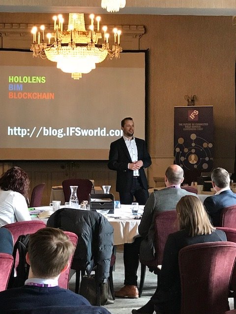 IFSUK's tweet image. Lively Q&amp;amp;A around #Blockchain at the #ConnectedService event