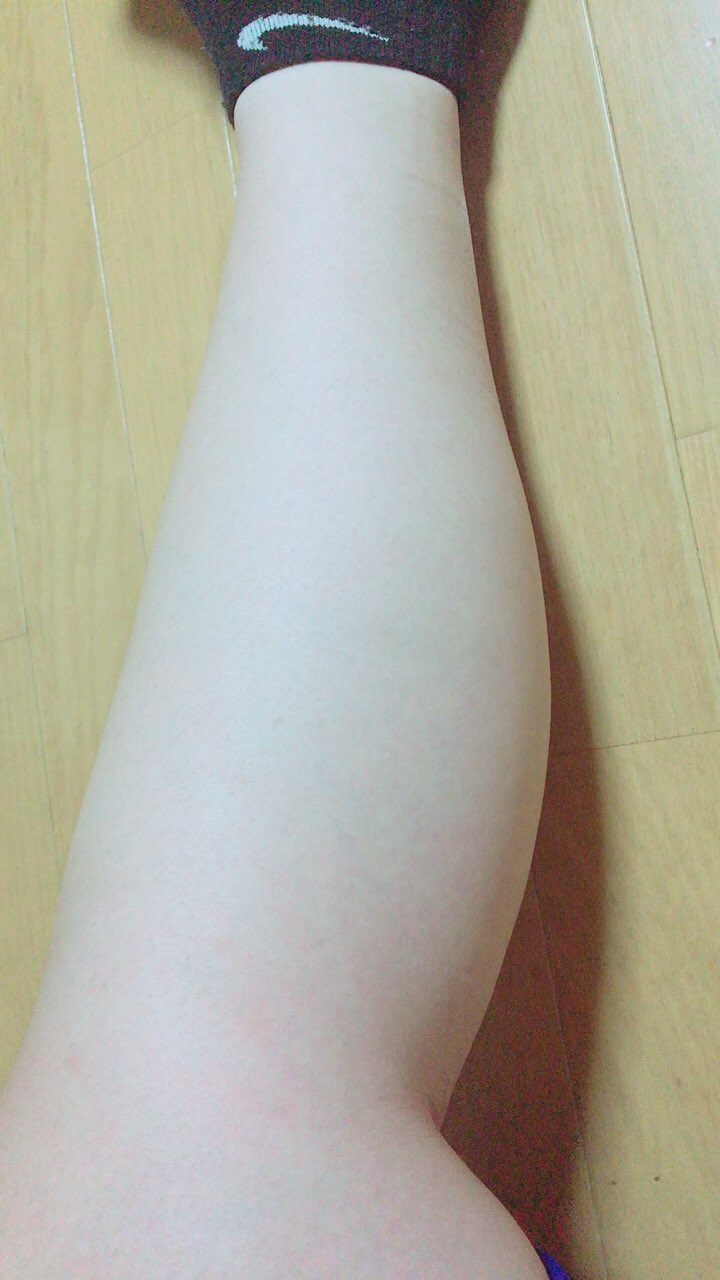 すず A Twitteren この脚って筋肉太り 水太り 脂肪太り どれですか T Co Xvv0e02cxq Twitter