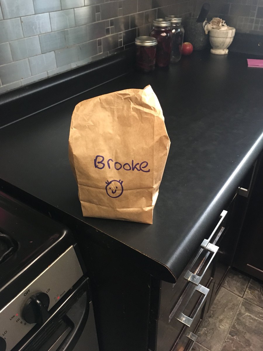 RuralRambles's tweet photo. When you come home to work the #LdnFarmShow and your dad makes you lunch.. best farm show parent! https://t.co/cgl6ozLgrB