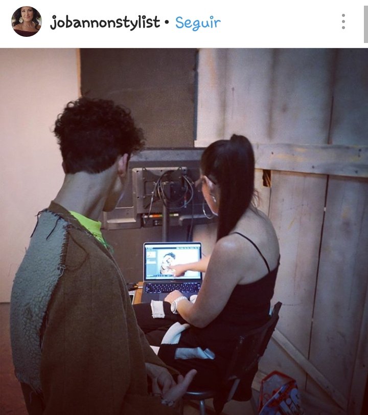 BoyceSpain's tweet photo. 📸/ [7 marzo] @Jobannonstylist por su cuenta de Instagram

Detrás de las cámaras de la sesión fotográfica de @TheCameronBoyce para la revista  @luca_magazine 😙😙

#cameronboyce #truthanatorspain #lucamagazine https://t.co/1X4Kg1dZIE