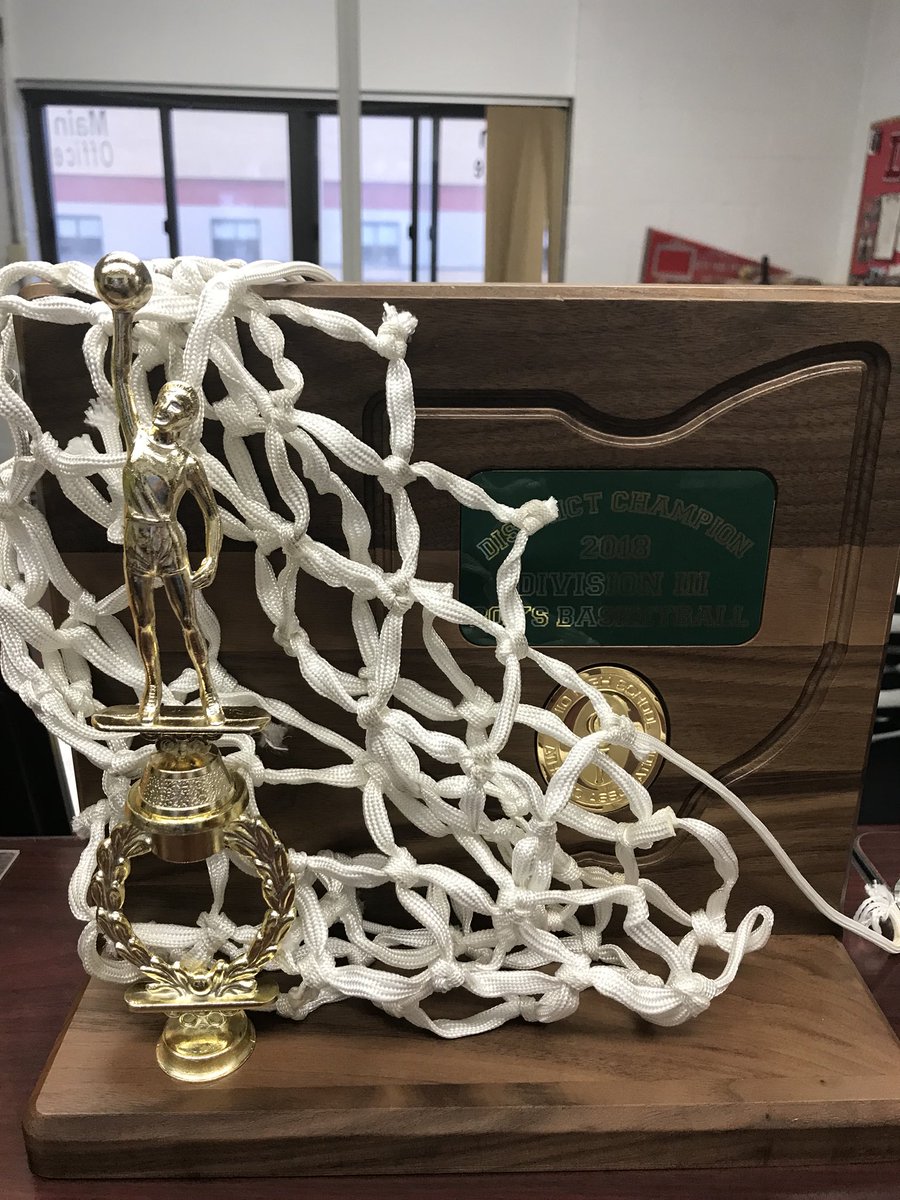 DeerParkHS's tweet image. Rise and shine Deer Park! We have some new hardware this morning! #districtchamps #dpwildcats @DP_Athletics @DeerParkSchools