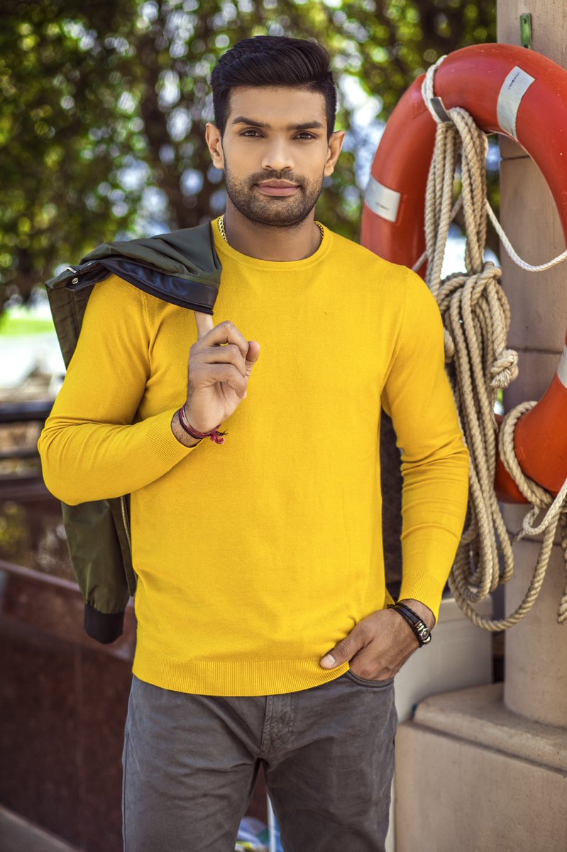 DeepakHooda5555's tweet photo. Success is not the key to happiness. Happiness is the key to success. If you love what you are doing, you will be successful....☺️ #wednesdaywisdom #thoughtsforlife #cuteboy #lookingfresh #gettingbetter #stylish #awesome_captures  #lifeissweet #makeityours #😍 https://t.co/u6mDQUJFOK
