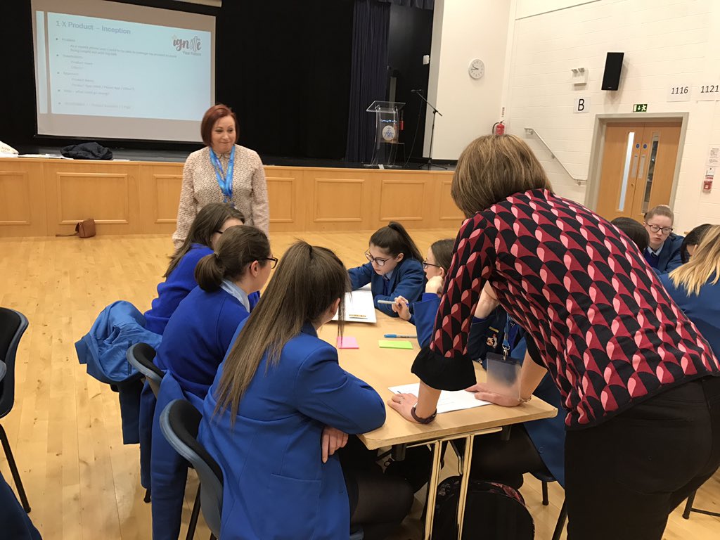 VivienneMCKerr's tweet image. The #IGNITEGroup inspires females in #careersinIT.  Igniting passion in female students! #InternationalWomenDay2018  #NCW2018 @StMarysDerryIT