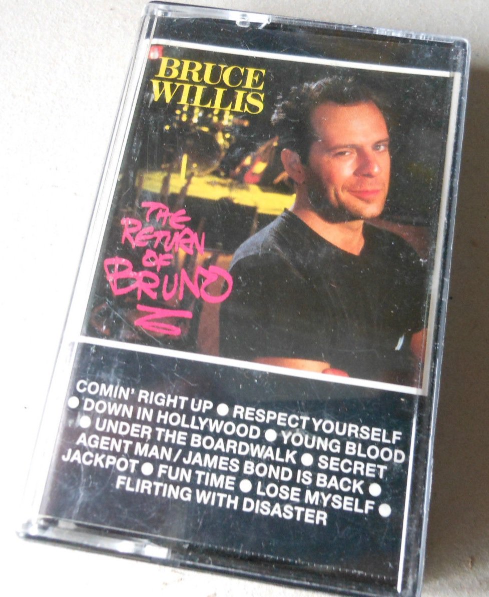neilb52's tweet photo. Listening to this forgotten classic Bruce Willis The Return Of Bruno
#busridetowork https://t.co/WJh7OkEgGp