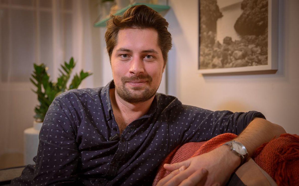 Gilles Van Bouwel is nog op zoek naar publiek voor een testaflevering van Café De Mol, morgenavond (vanaf 18u30) in Vilvoorde. Goesting om naar ons café te komen? Laat snél iets weten! pages.inthepicture.com/0903 #DeMol