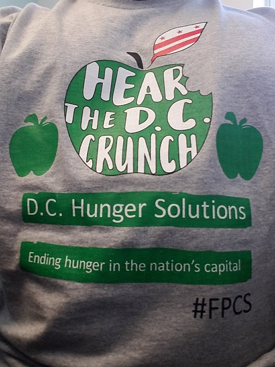 DanaCLeach's tweet photo. Getting ready!!! @FriendshipPCS @DCHunger @SchoolLunch @FLOTUS44 @MichelleObama #HearTheCrunch https://t.co/ZkxFBW3DJD