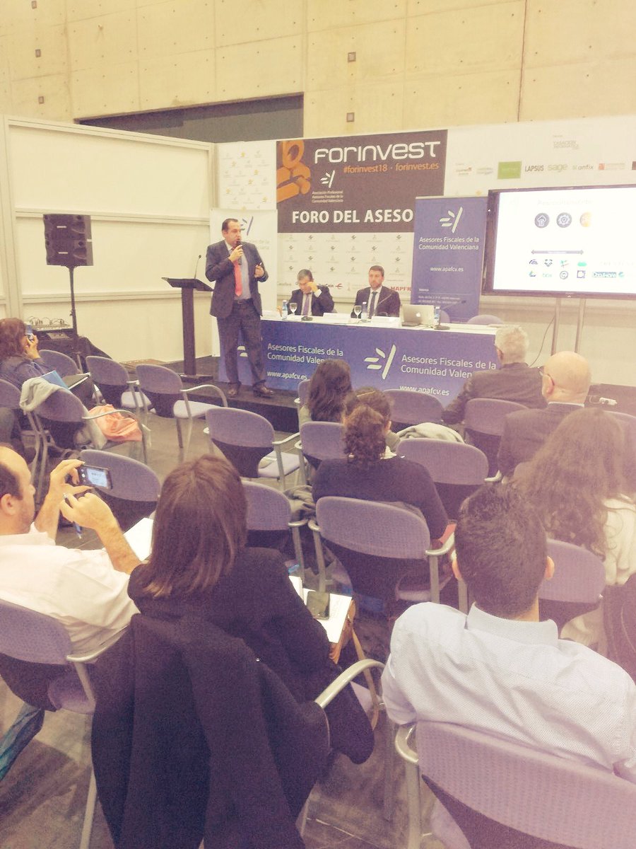 RubenGaon_VALUE's tweet photo. Acabamos la ponencia en #Forinvest2018 sobre la #TransformacionDigital y #SolpheoSuite de la mano de @Copimed_es y @KYOCERA_DS_ES Muchas gracias a tod@s los asistentes 😃 #FiradeValencia https://t.co/0oJTPj3cBK