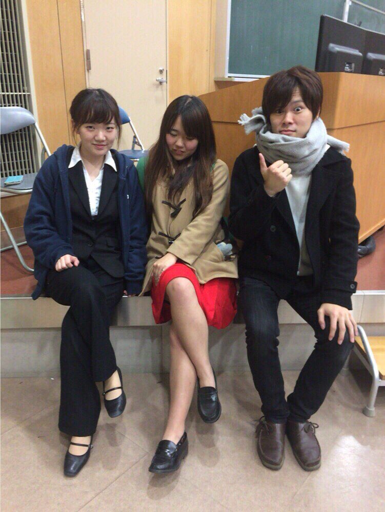 yubb_teien20's tweet photo. 【幹部】
ホール練2日目でした！
そして定演まであと2日😳😳
いよいよ残すはリハーサルと本番のみ…

今日はこの1年、みんなをまとめてきた
部長のふくちゃん、副部長のわかぽんとさやぴょんの紹介です✨✨

｟ひとこと｠
がんばるわよ https://t.co/VlOtxqaHlT