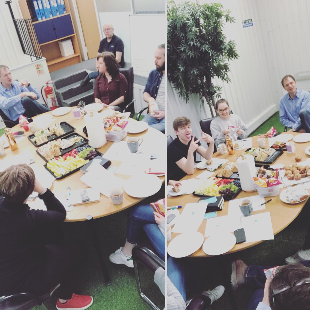 eclipse_agency's tweet photo. Love a working lunch #creativeagency #teambuilding #amazingteam #clientfocus #brainstorm https://t.co/M2xNg8DwLo