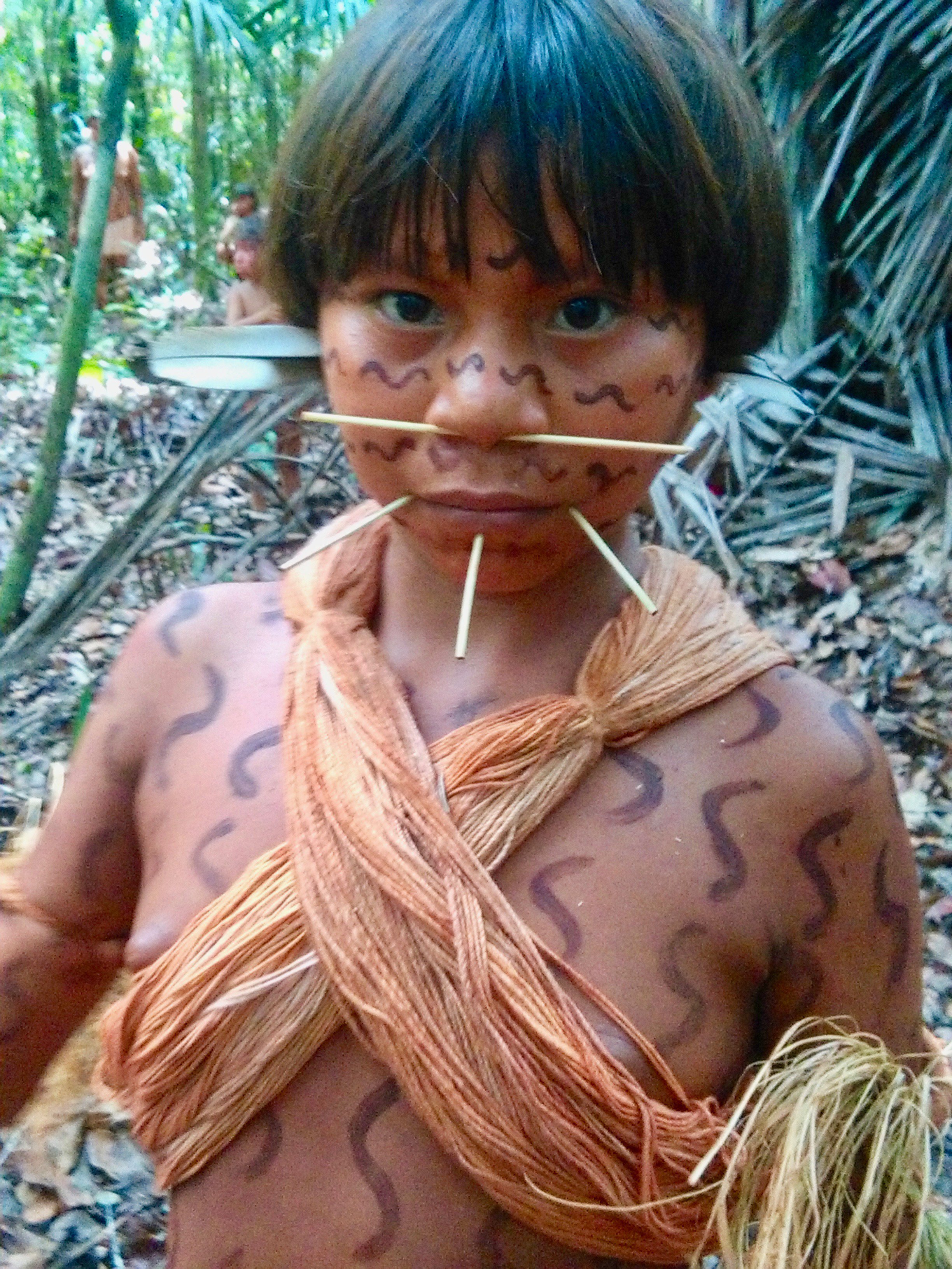 Barbara Navarro Boycottgold4yanomami Yanomami Girl And Her Family In The Forest Alto Orinoco Amazonas Venezuela T Co 5cc76x3he4 Twitter