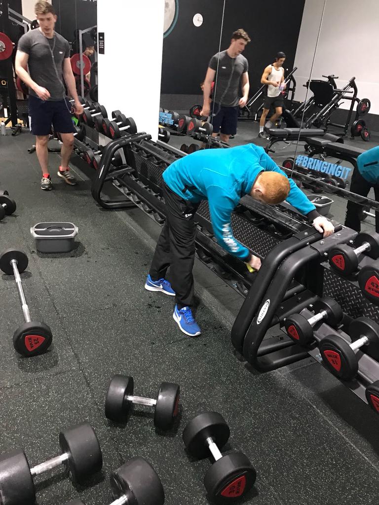 Puregym_plym's tweet photo. More hard work from the team! Keep it up guys! #cleaning #lifting #whynotdoboth #BringingIt #BringYourIncredible #puregym #puregymplymouth #plymouth #fitfam https://t.co/3Sd5iOWEtC