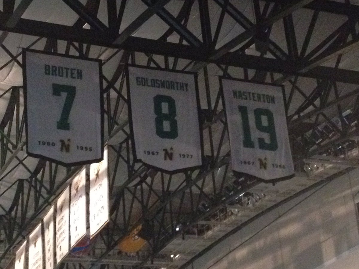 bqaggie's tweet photo. Hard to believe it's been 4 years already. Feels like last month. Completely excited to get our @9modano Retirement Night panoramic signed via @frozen_pond during their 25th Anniversary celebration in May! Congrats again, 9! Special night! #WeWereThere #GoStars #Retiring9 🏒✍🏻 https://t.co/7qSpNXL7xL