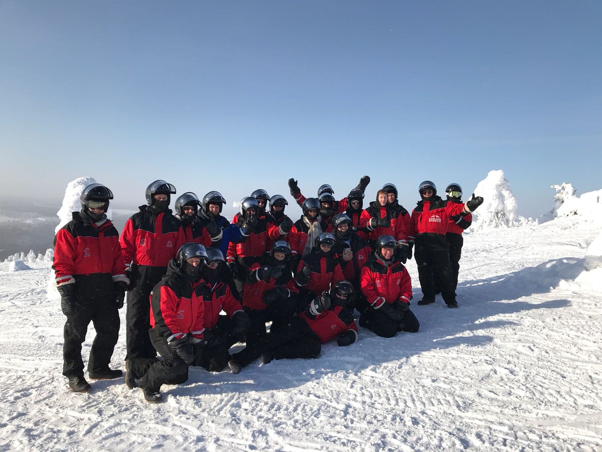 Dag 1 van de Fins Lapland trip, mede mogelijk gemaakt door <a href="/unifyco_nl/">Unify Nederland</a>, is inmiddels in volle gang. Direct vanuit het vliegtuig naar de sneeuwscooters en vanavond tot rust komen met een diner!