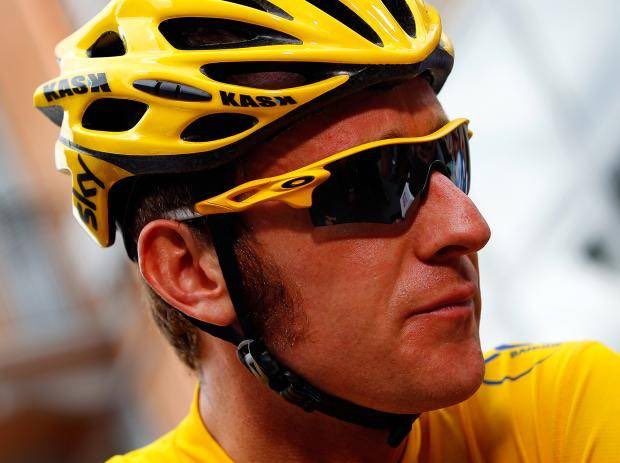 YorksTrikeTours's tweet photo. We support Bradley Wiggins @SirWiggo, a true sporting hero. We'd be honoured to trike tour Sir Wiggo around TDF14 route, remember the Buttertubs?#betthathurt Lets show Bradley a bit of Yorkshire love. #RT https://t.co/id1bd0hyp5