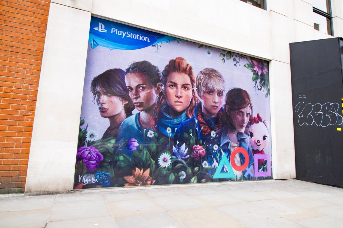 mediamolecule's tweet photo. The @PlayStationEU offices are looking wonderful today! #IWD2018💙❤️ https://t.co/ZWgidfP4BS