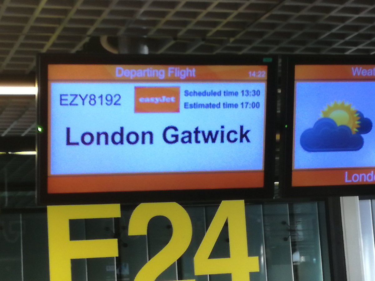 grace_e_kemp's tweet image. Not happy, after the first flight being cancelled last minute, the second one is delayed #flightproblems #easyjet #italy
