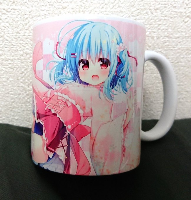 マグカップこんな感じですー!色きれいー! 