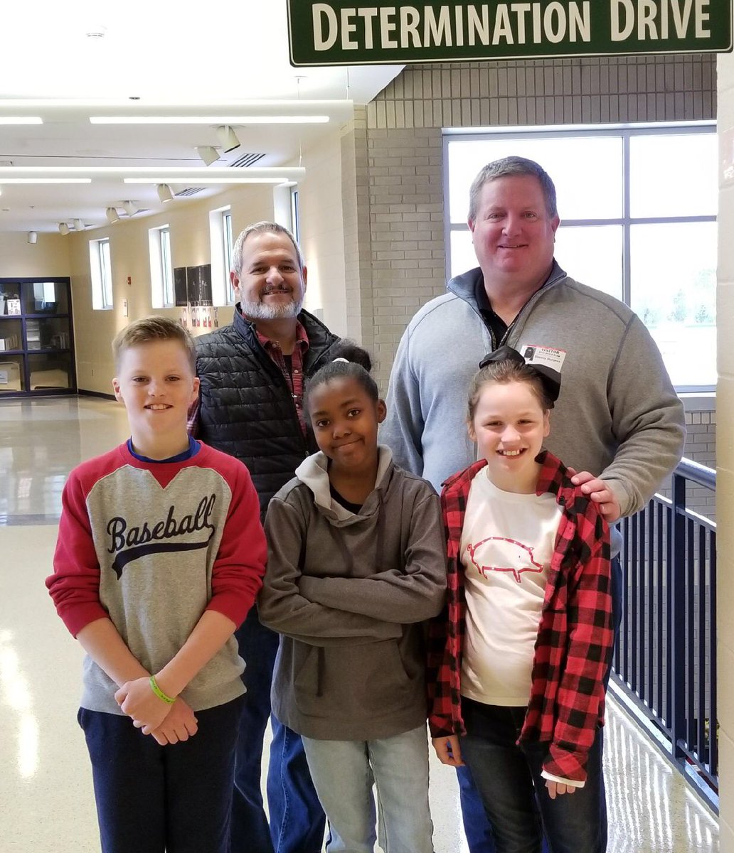 dbruickjones1's tweet photo. Super amazing visit @MMJElementary with Board Members, Travis Riggs and Matt Burgess. They saw these three leaders that will rule the world one day! @Bville_Schools https://t.co/eufS7AU9Il